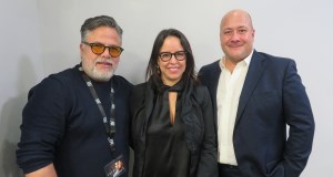 Ricardo Coeto (BTF Media), Patricia Riggen (directora de cine) y Enrique Alfaro Ramirez (Gobernador de Jalisco)