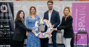 Bea Bartolomé, Directora de los Premios Quirino; Laura Castro, Directora Insular de Turismo de Tenerife; Luis Yeray, Alcalde del Ayuntamiento de La Laguna; y Pilar Merino, Consejera de la Delegación Territorial de ICEX en Tenerife.